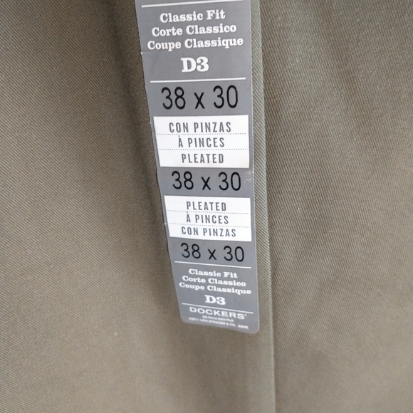 Dockers Men's Classic Fit D3 Khakis - Picture 6 of 8